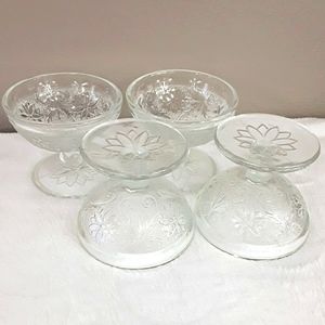 🌼 Vintage Dessert Dishes